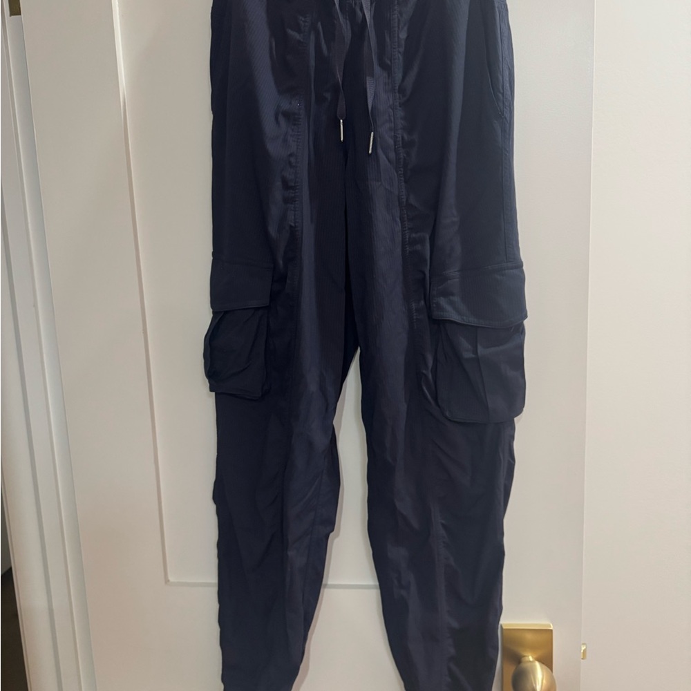 Dance Studio Mid-Rise Jogger
Full Length Size 4 - Picture 2 of 4